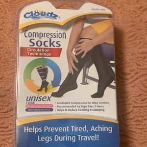 NIB Cloudz Travel Compression Socks Unisex Large